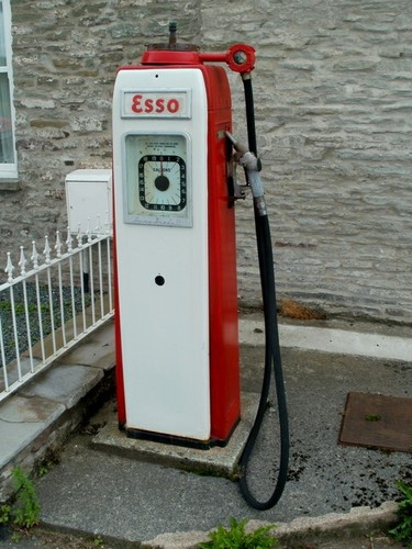 Photo petrol pump - photo, old