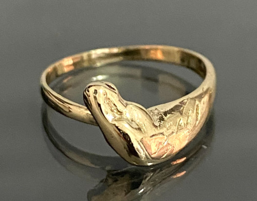 Vintage 9ct yellow gold horse - yellow,