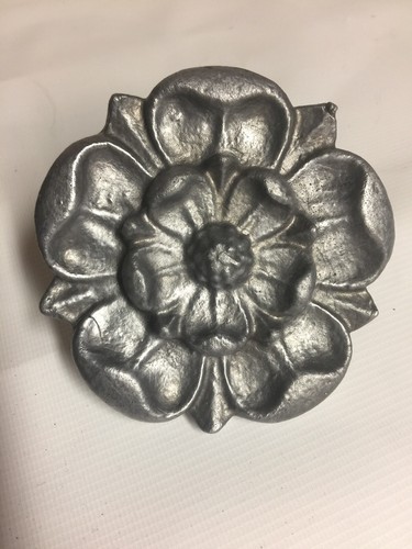 Lead tudor rose - lead,