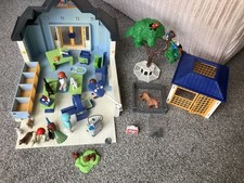 Playmobil 4343 Vet Clinic Hospital And 4346 Bundle Animals