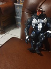 HASBRO MARVEL LEGENDS VENOM MONSTER VENOM FIGURE NEED GONE