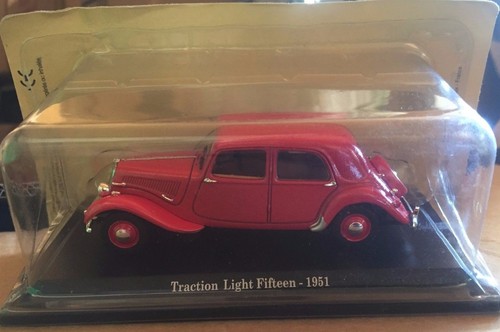 The cast traction light - cast,