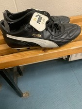 PUMA KING. MOULDED STUDS. SIZE