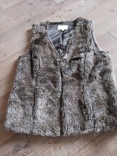 BNWOT Monsoon ladies brown Faux Fur gilet size m V Neck/pockets 