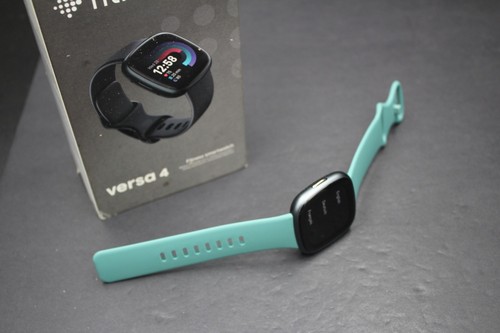 Fitbit versa fitness - fitness, tracker