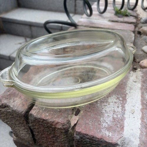 Pyrex casserole dish with lid - with,