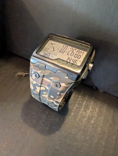 Rare timex expedition ws4 wide - timex,