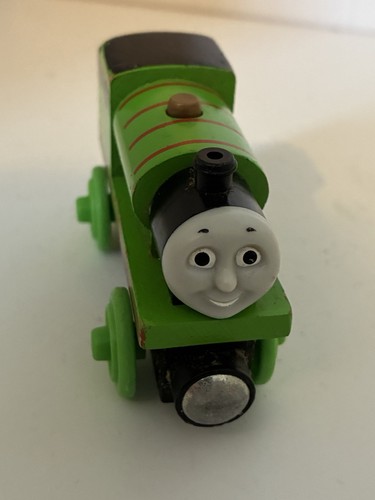 Wooden magnetic percy - magnetic, train