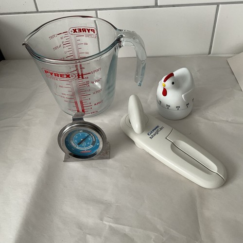 Small kitchen bundle pyrex jug - small,