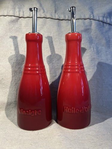Creuset oil and vinegar set - and,