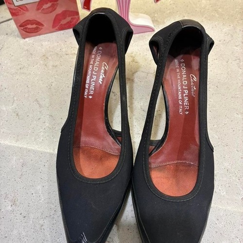 Vintage black donald pliner - j,