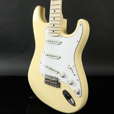 Fender Japan Exclusive Yngwie