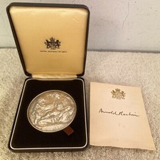 Arnold Machin Autographed