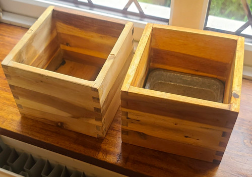 Set wooden square - of,