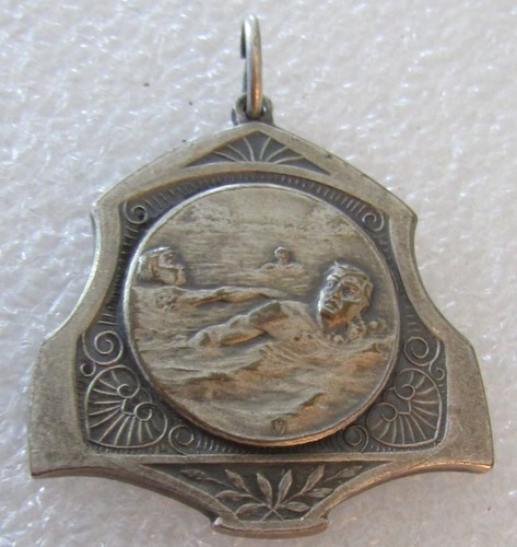 1932 dina club vise - 1932, liege