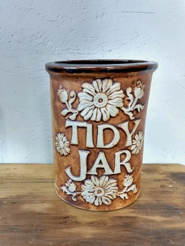 Quantock design pottery - quantock,