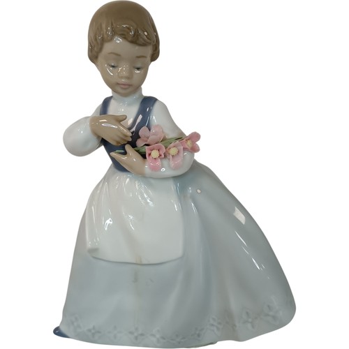 Lladro nao porcelain - nao,