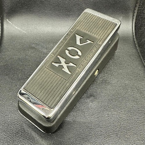 Vox v847 wah guitar - vox, effects