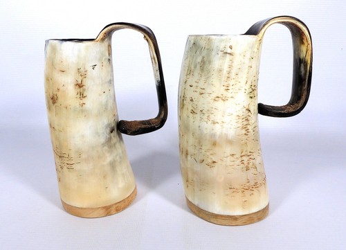 Pair abbey horn soldiers - of,