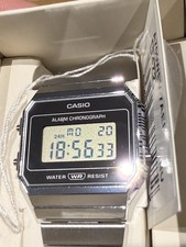 Shiny Casio Digital Quartz Watch, beautiful, fantastic condition 