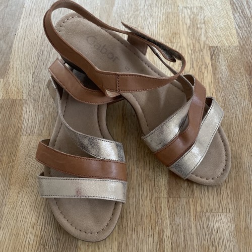 Gabor gold and tan low - low, heel