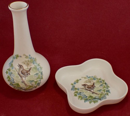 1980 poole pottery wren - 1980's, bud