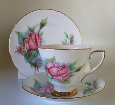 ROSLYN PARAGON CHINA HARRY WHEATCROFT FAMOUS ROSES TRIO - RENDEZVOUS