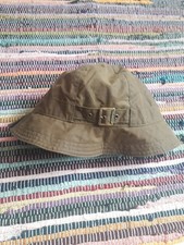 Barbour Wax Bucket Hat. XL