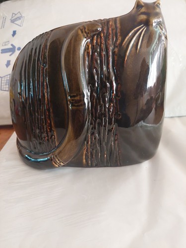 Studio pottery large cat - studio,
