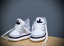 Crochet baby shoes Handmade crochet wool baby booties sneakers slippers