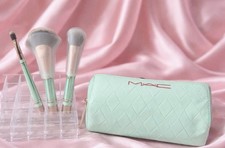 MAC OF ALL TRADES 3 Brush Kit
