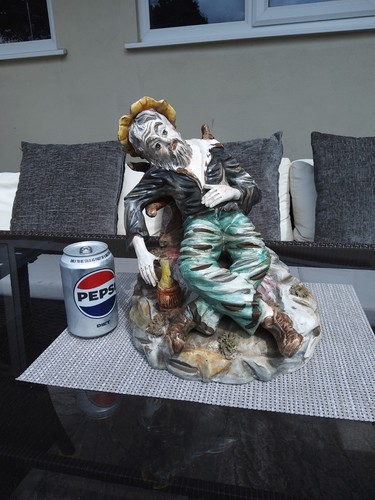 Capodimonte style figurine