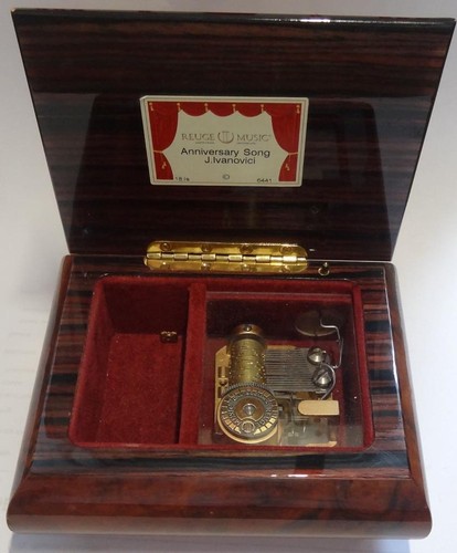 Reuge swiss music box italian - reuge,