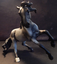 Beautiful Breyer Reeves Nokota