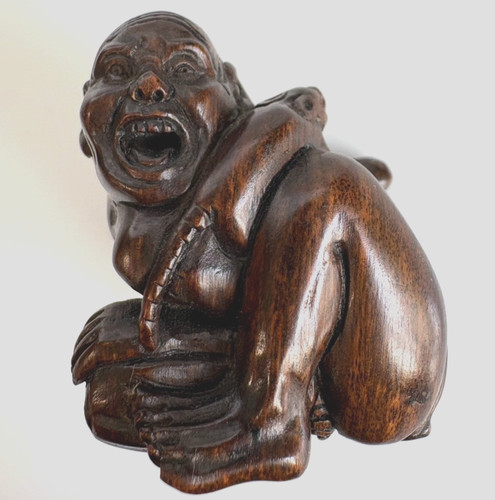 Person netsuke wood carving - netsuke,