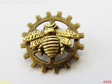 steampunk brooch badge pin bumble honey bee apiarist cog gearwheel Manchester
