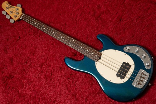 Ernie ball music man stingray - ernie,