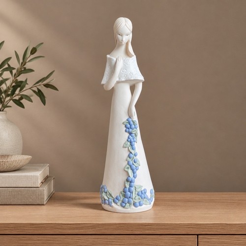 Royal dux figurine four - dux,