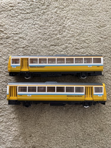 Hornby class 142 regional - class,