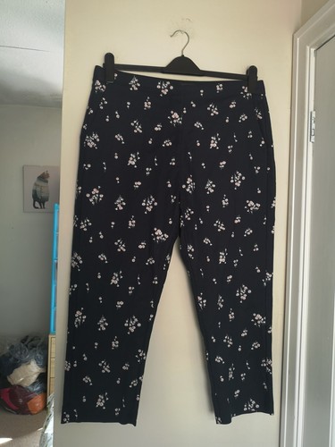 Size navy floral - m&s,