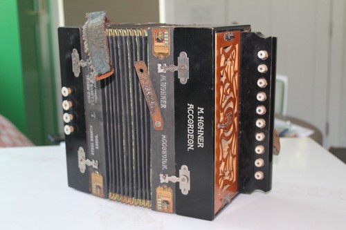 Antique hohner 04 - antique,