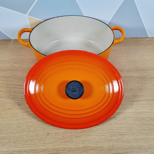 Vintage creuset cast - cast, iron