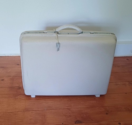 Samsonite vintage cream hard - vintage,