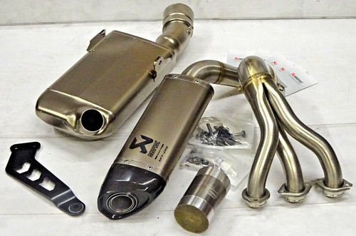 Yamaha mt09 akrapovic - mt-09,