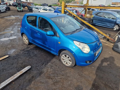 Suzuki alto 2009 front - 1.0,
