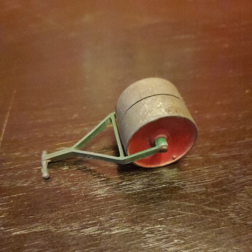 Dinky garden roller 105a - garden,