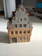 N Gauge European Derelict Town House