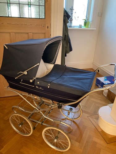 Silver cross kensington pram - silver,