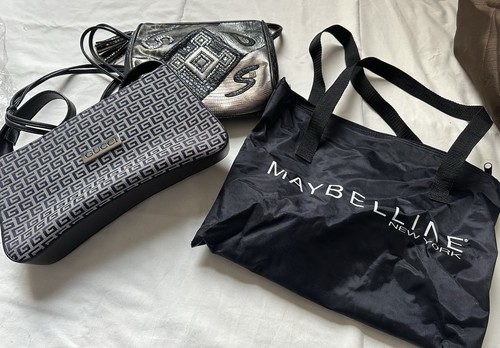 Bundle bags - of, 3