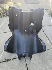 Yamaha Aerox YQ50 Inner Knee